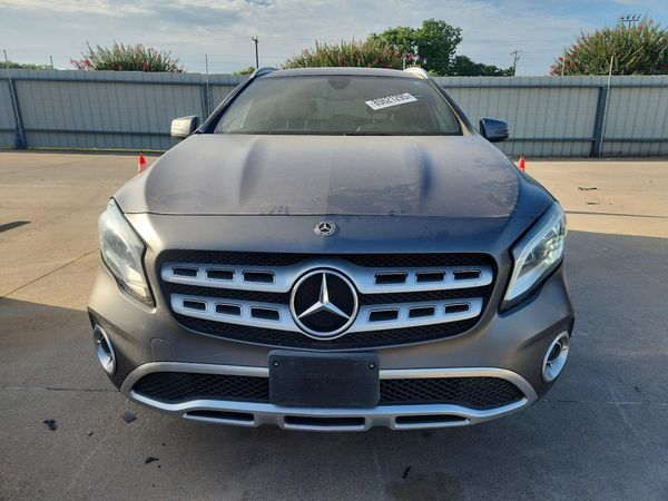 2018 MERCEDES-BENZ GLA GLA250