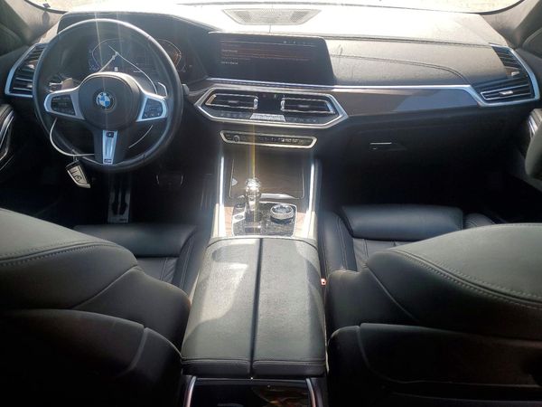 2022 BMW X6 xDrive40i
