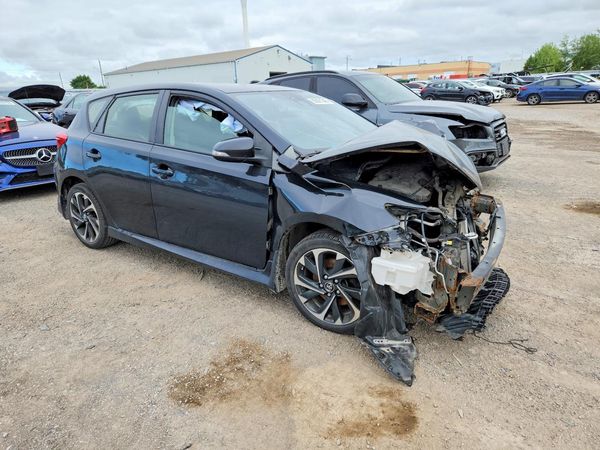 2017 TOYOTA COROLLA — Passenger 3/4