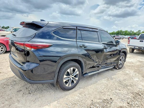 2024 TOYOTA HIGHLANDER