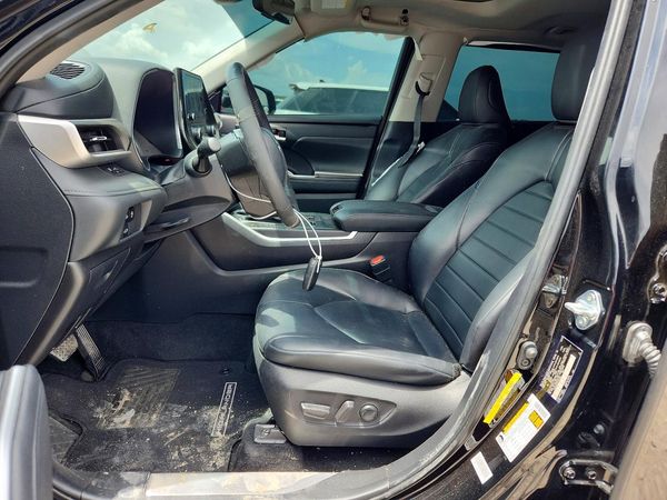 2024 TOYOTA HIGHLANDER
