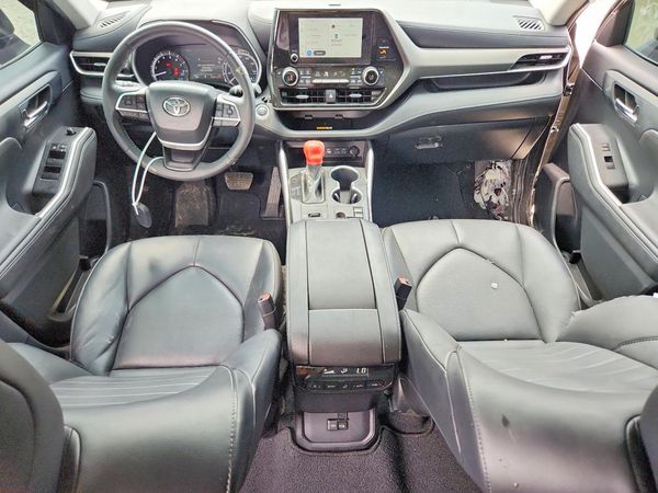 2024 TOYOTA HIGHLANDER