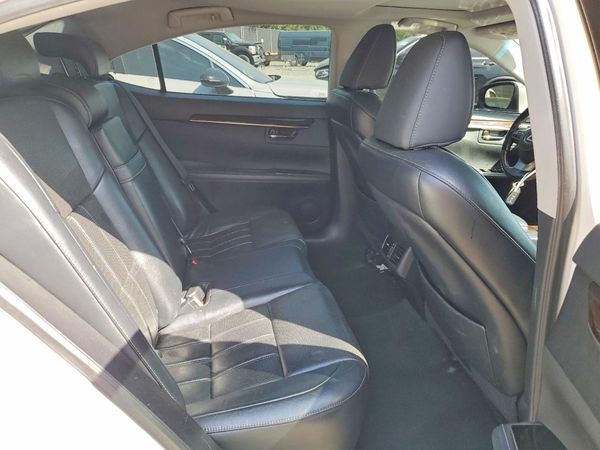 2017 LEXUS ES 350