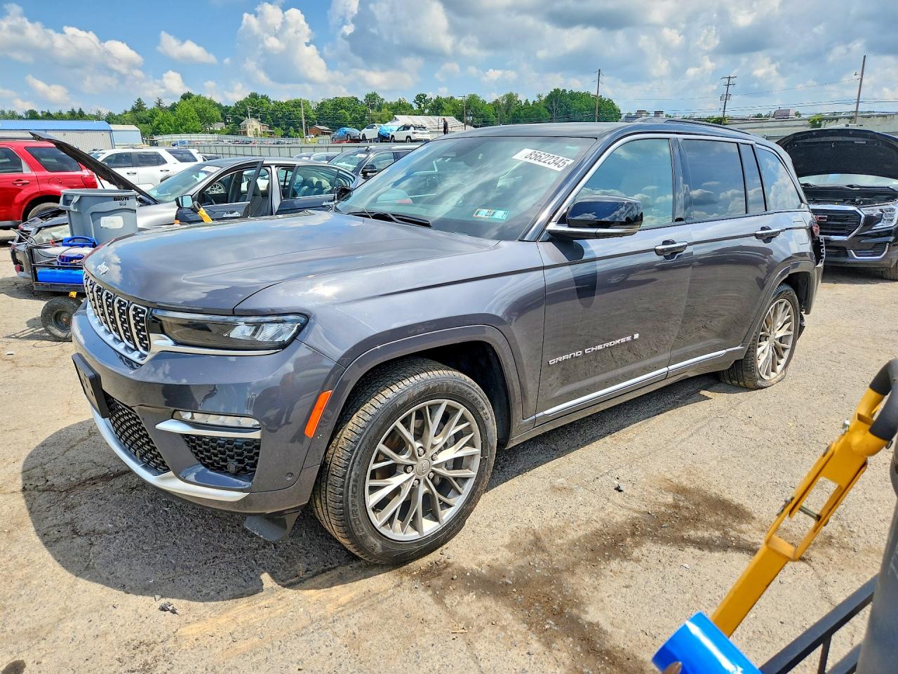 2025 JEEP GRAND CHEROKEE Summit