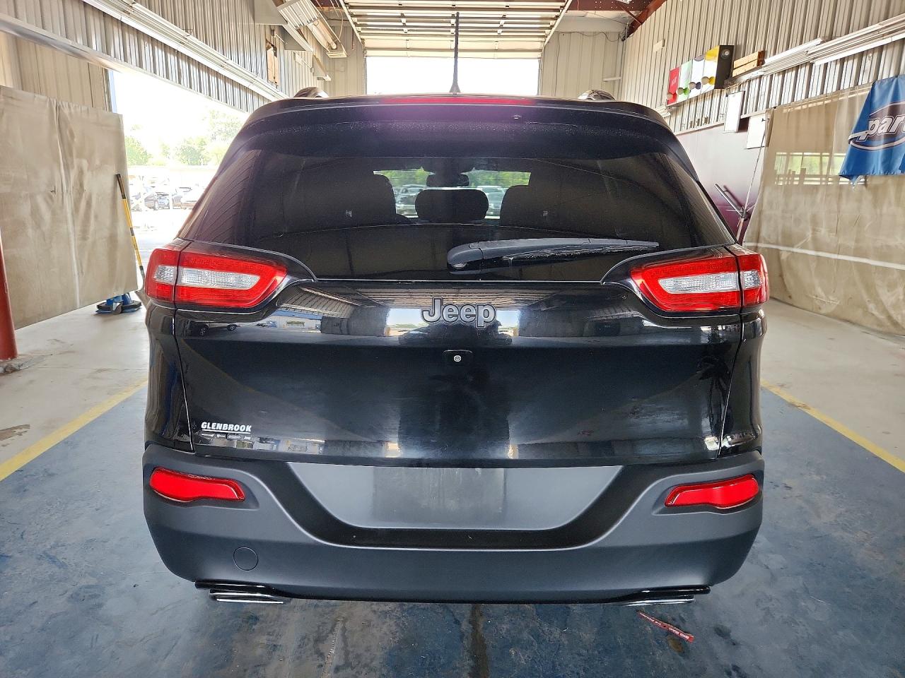 2018 JEEP CHEROKEE LATITUDE FWD