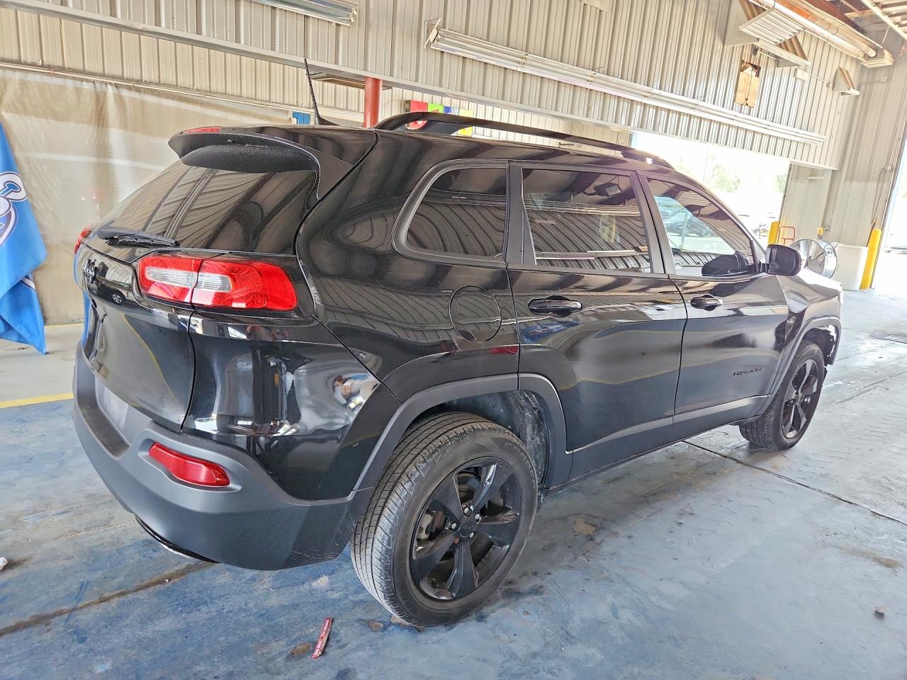 2018 JEEP CHEROKEE LATITUDE FWD