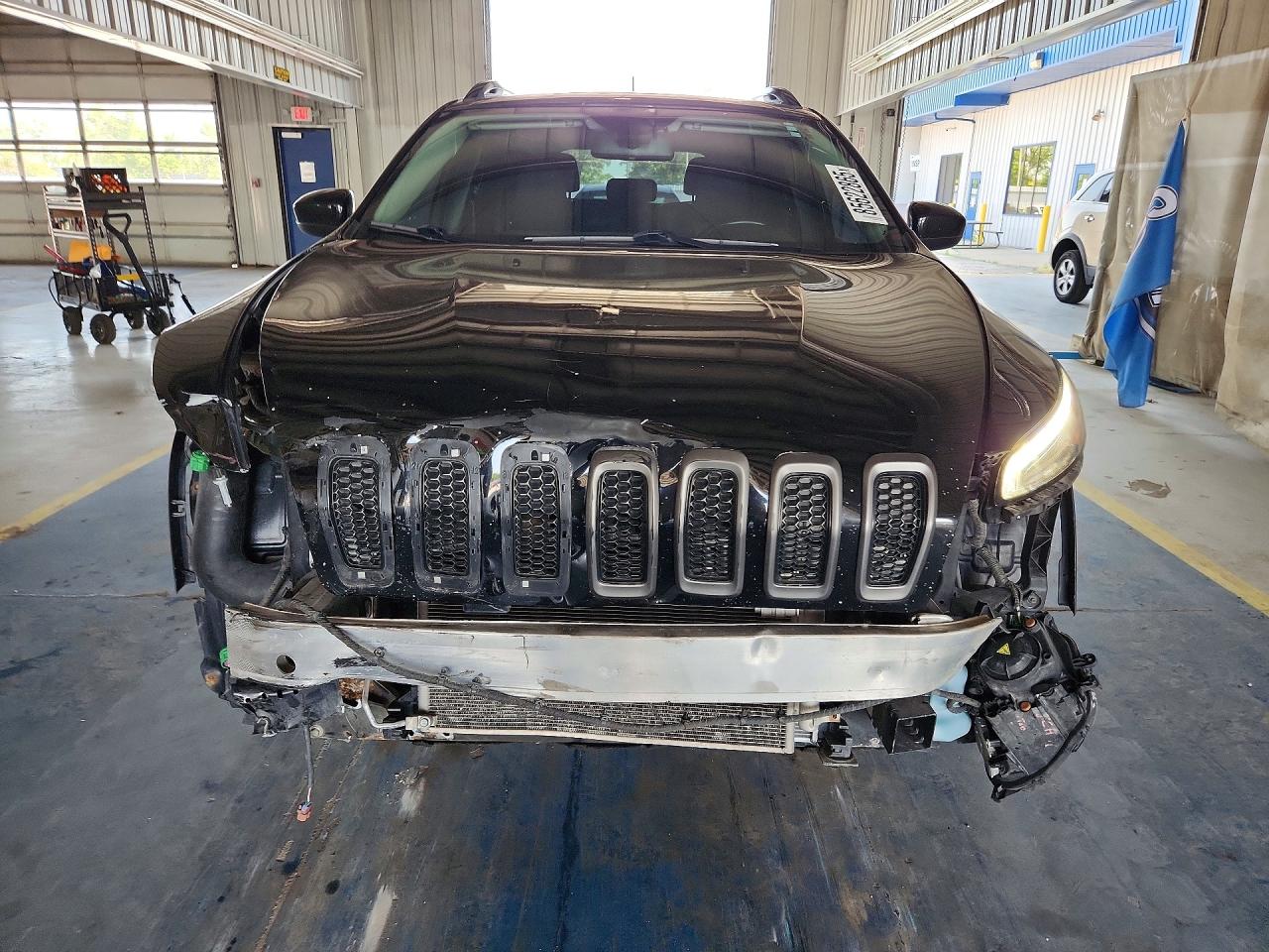2018 JEEP CHEROKEE LATITUDE FWD