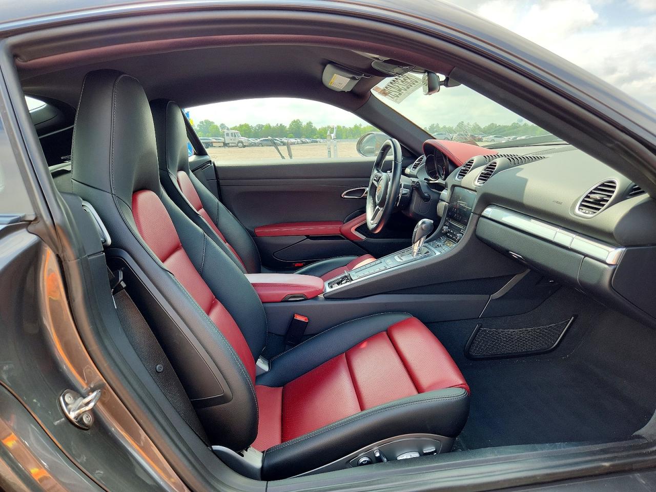 2017 PORSCHE CAYMAN