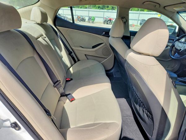 2015 KIA OPTIMA GL - Middle-low