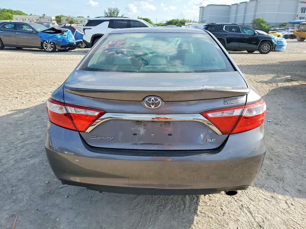 2015 TOYOTA CAMRY