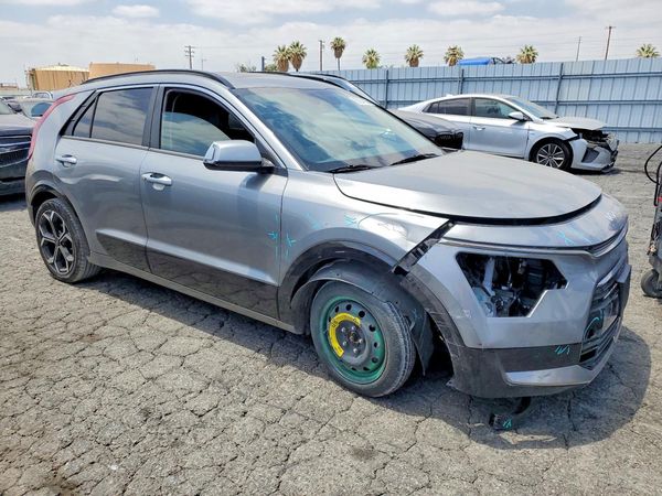 2023 KIA NIRO EX
