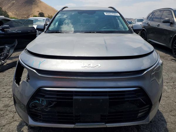 2023 KIA NIRO EX