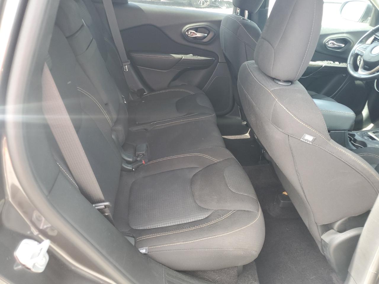 2017 JEEP CHEROKEE LATITUDE FWD