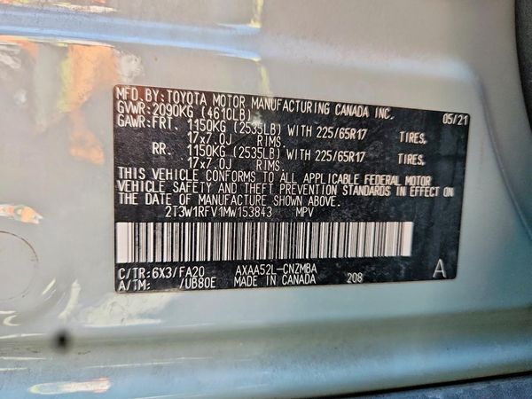 2021 TOYOTA RAV4 XLE