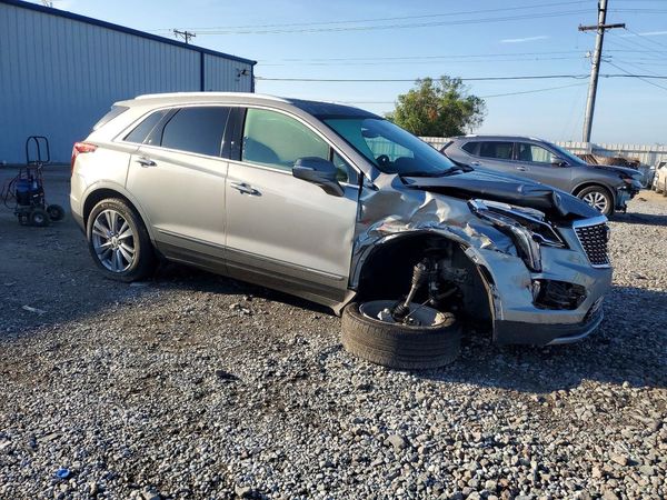 2024 CADILLAC XT5 Premium Luxury — Passenger 3/4