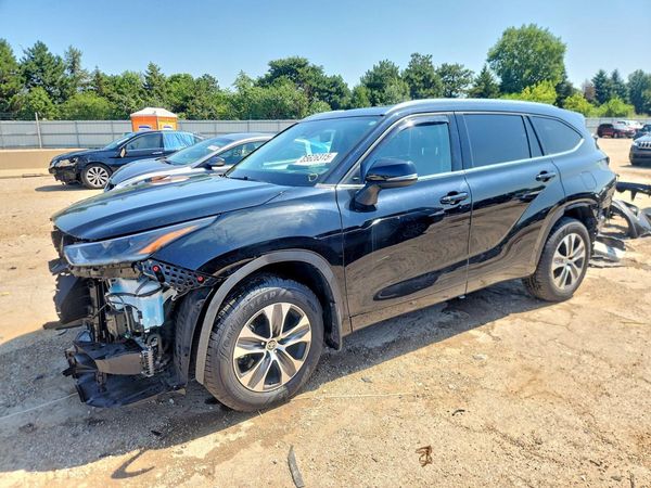 2021 TOYOTA HIGHLANDER