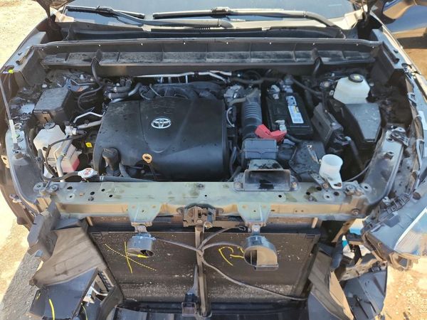 2021 TOYOTA HIGHLANDER XLE Nav