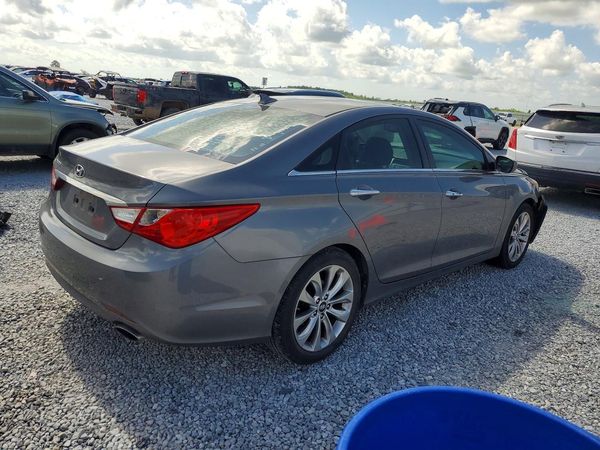 2013 HYUNDAI SONATA