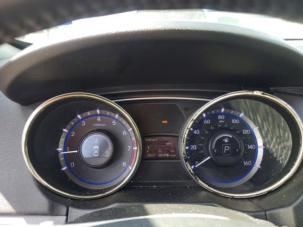 2013 HYUNDAI SONATA