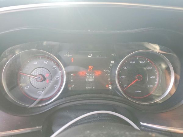 2017 DODGE CHARGER SE