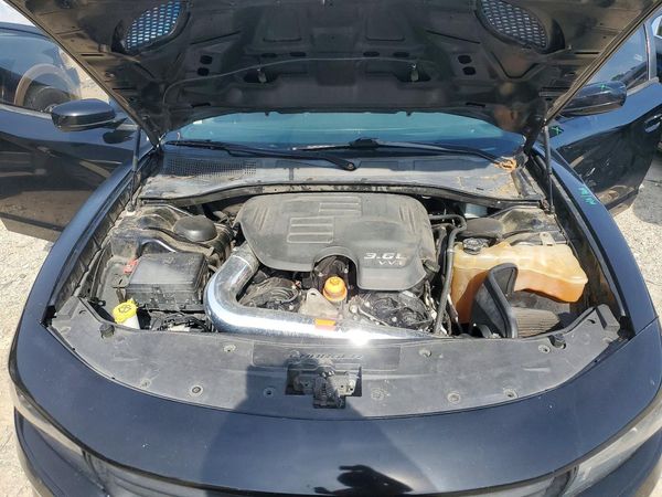 2017 DODGE CHARGER SE