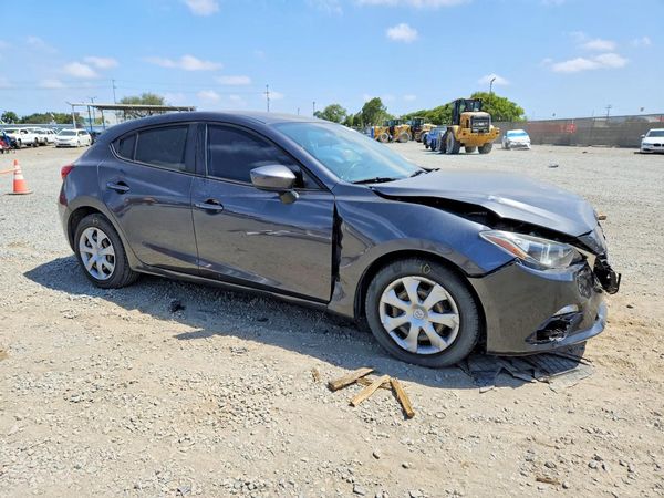 2015 MAZDA 3