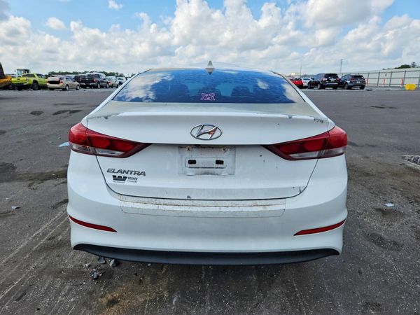 2018 HYUNDAI ELANTRA