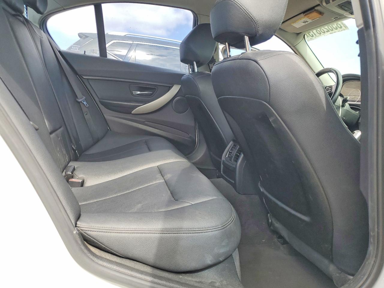 2015 BMW 320 SA