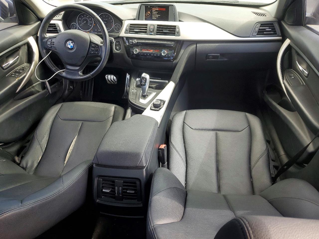 2015 BMW 320 SA