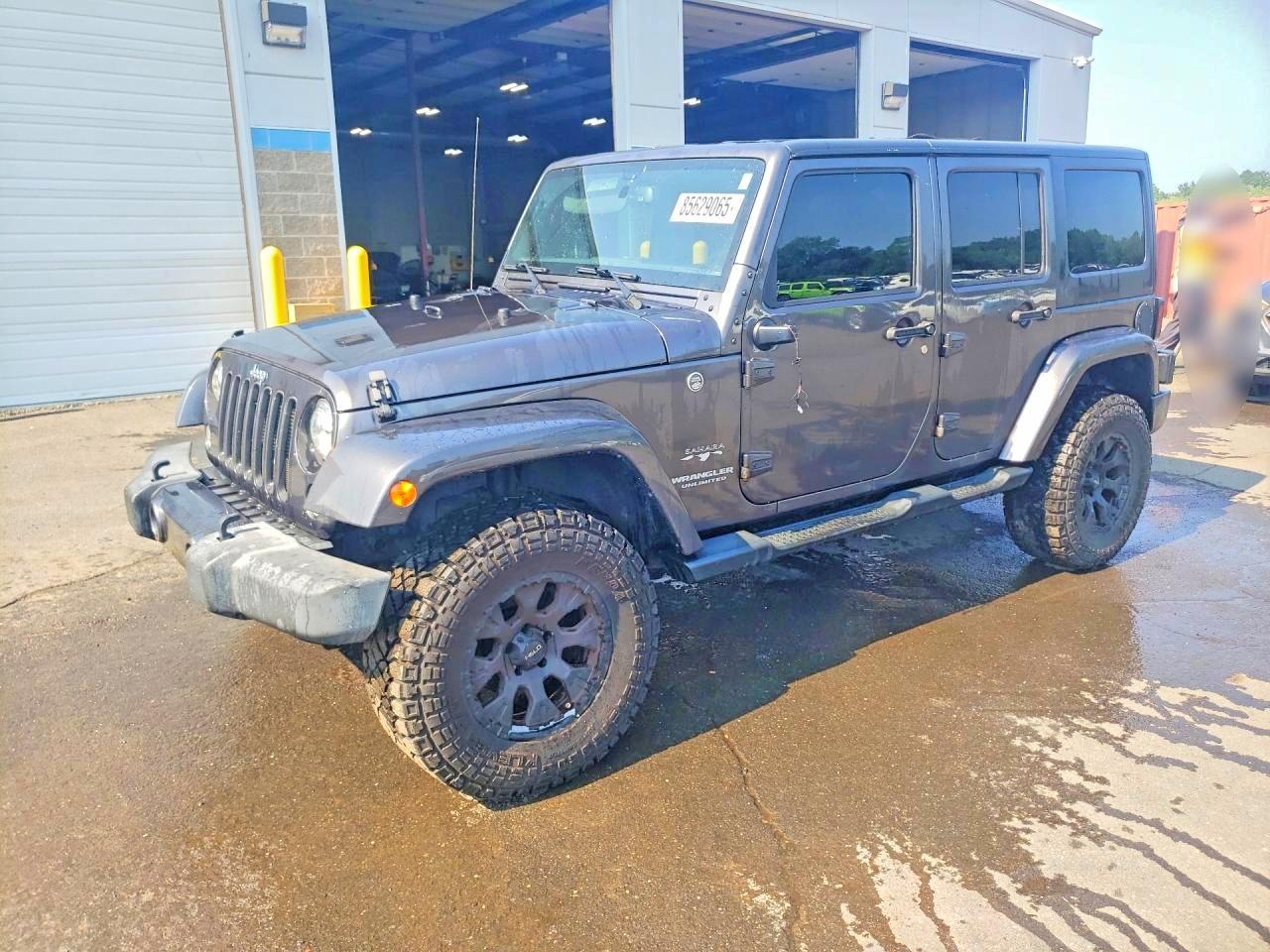 2016 JEEP WRANGLER UNLIMITED SAHARA 4X4
