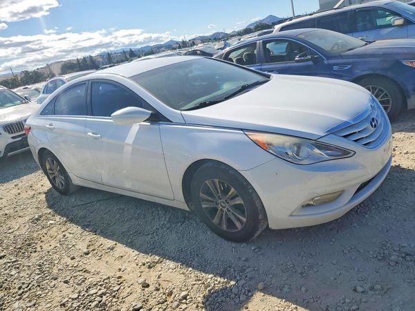 2013 HYUNDAI SONATA