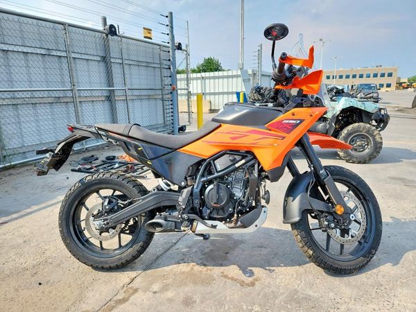 2026 KTM 390