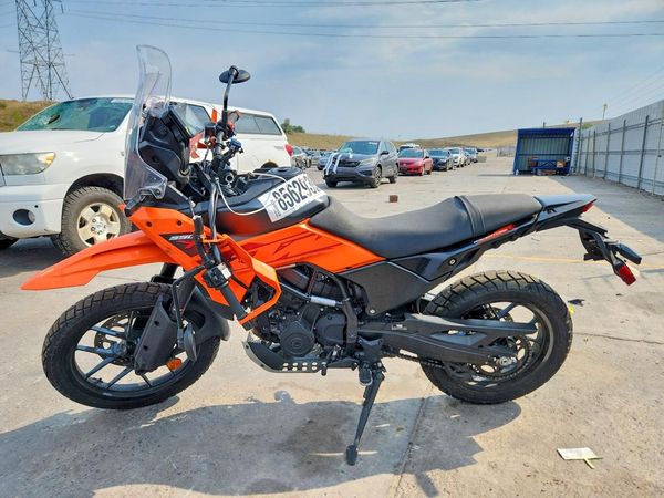 2026 KTM 390