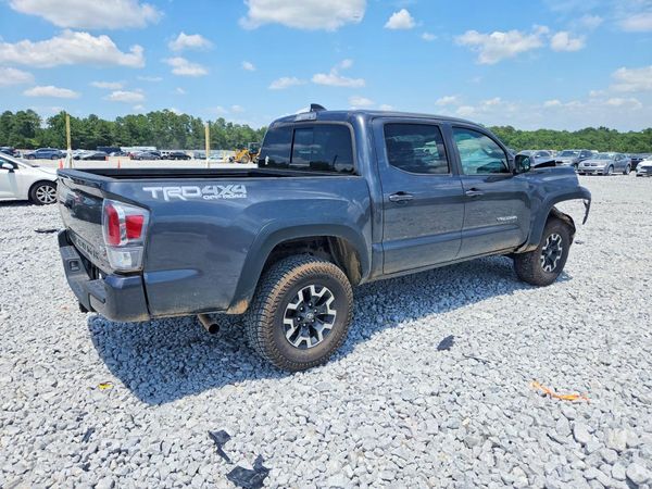 2022 TOYOTA TACOMA SR5
