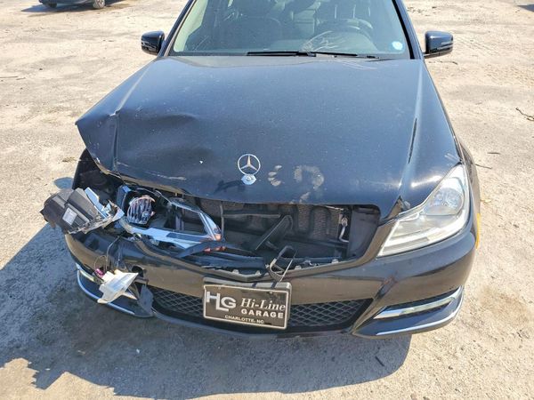 2014 MERCEDES-BENZ C C300 4 MATIC
