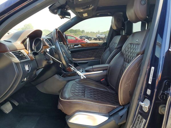 2016 MERCEDES-BENZ GL GL550-4M