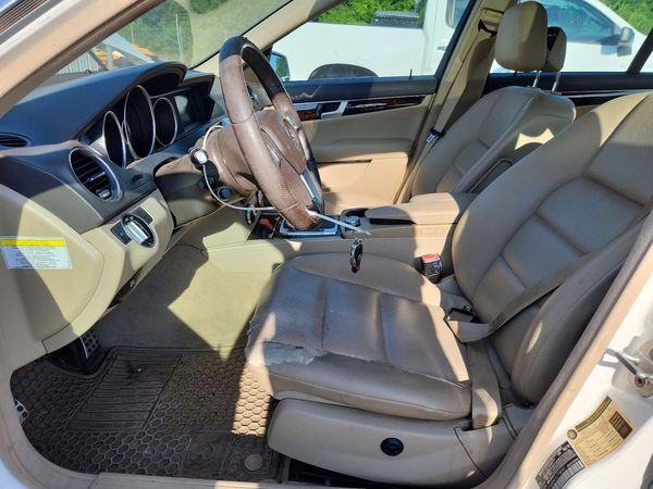2013 MERCEDES-BENZ C250