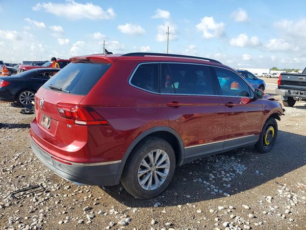 2018 VOLKSWAGEN TIGUAN SE, SEL