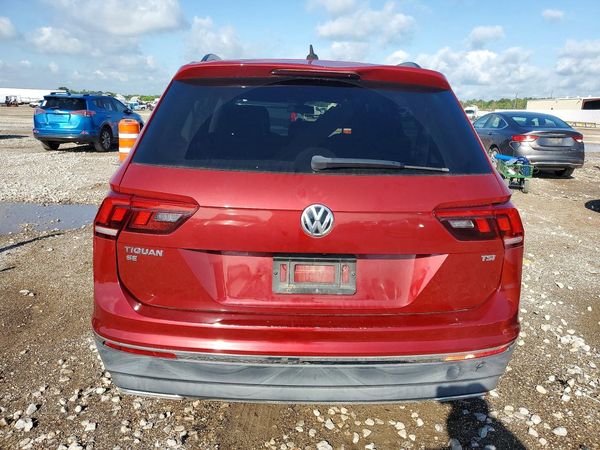 2018 VOLKSWAGEN TIGUAN SE, SEL
