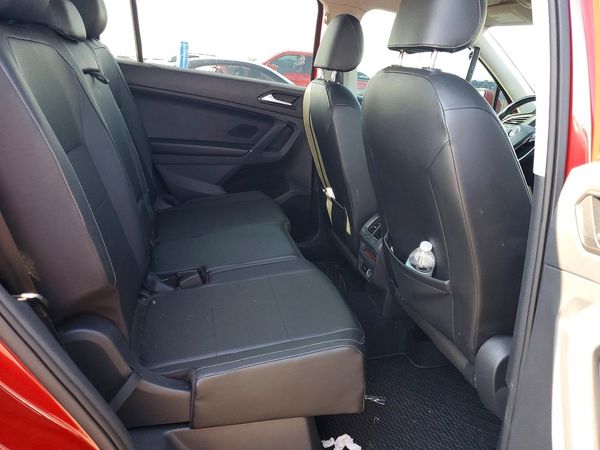 2018 VOLKSWAGEN TIGUAN SE, SEL
