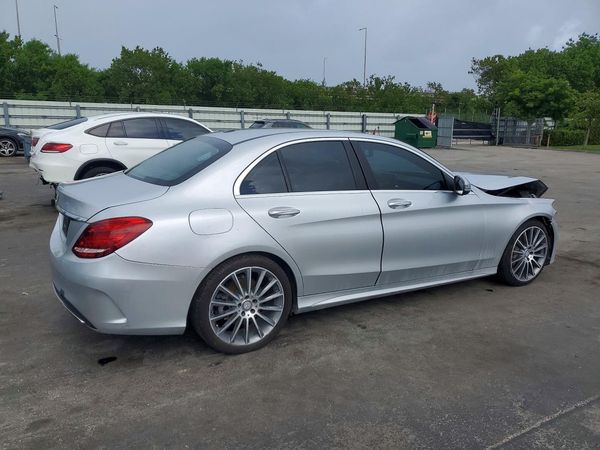 2016 MERCEDES-BENZ C