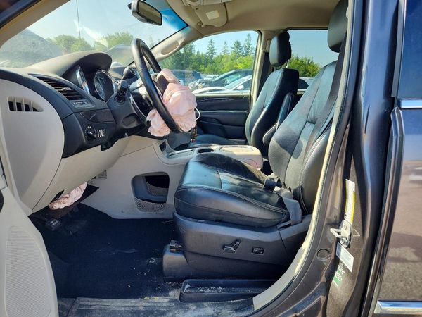 2017 DODGE GRAND CARAVAN Crew
