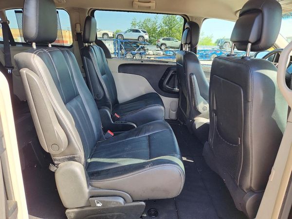 2017 DODGE GRAND CARAVAN Crew