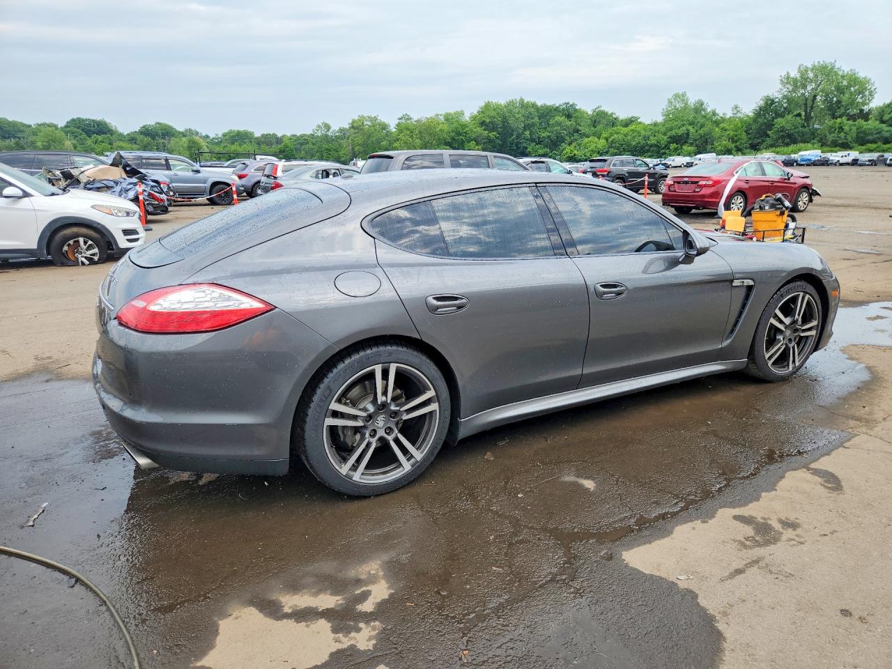 2013 PORSCHE PANAMERA Base (2WD), 4 (4WD)