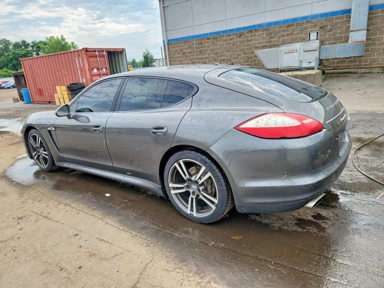 2013 PORSCHE PANAMERA Base (2WD), 4 (4WD)
