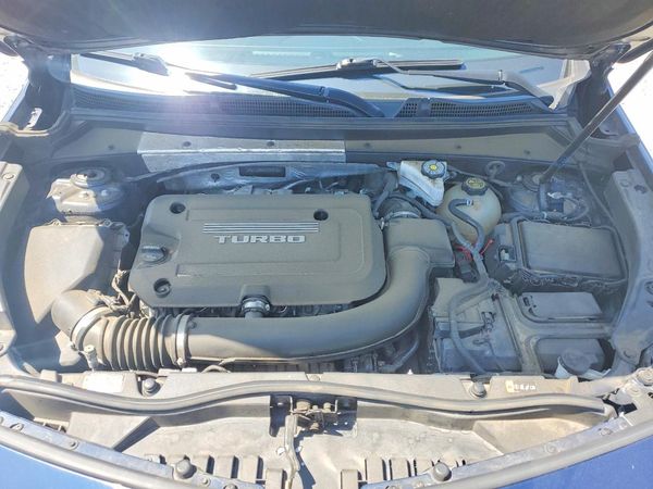 2019 CADILLAC XT4 Premium Luxury — Engine bay