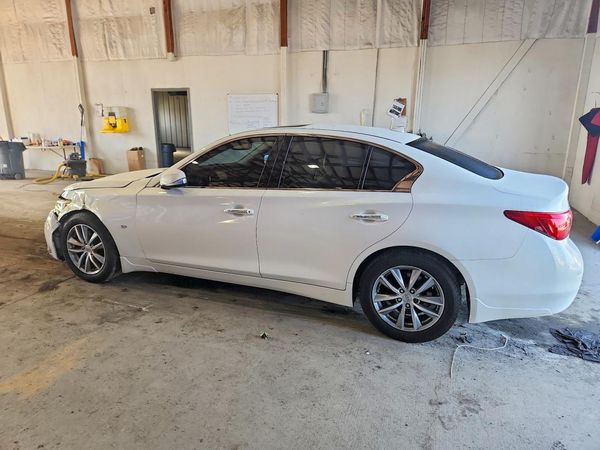 2015 INFINITI Q50