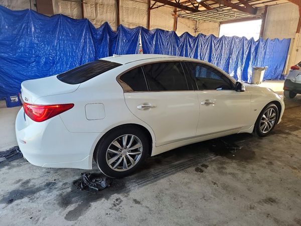 2015 INFINITI Q50