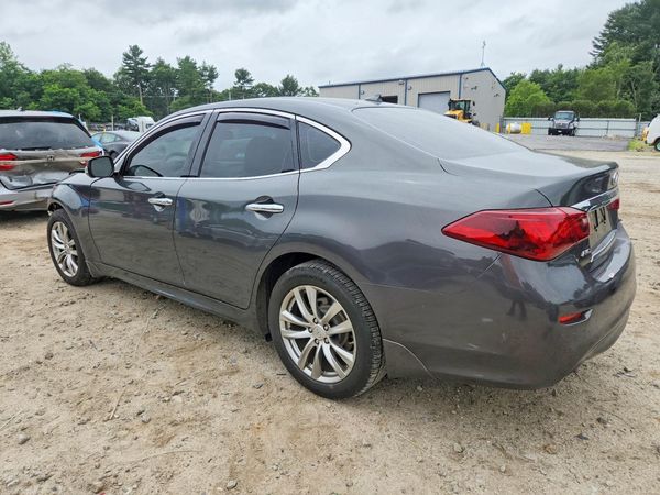 2015 INFINITI Q70