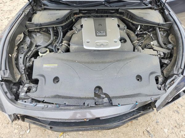 2015 INFINITI Q70